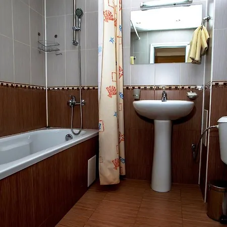 Hotel Akvaya 3*