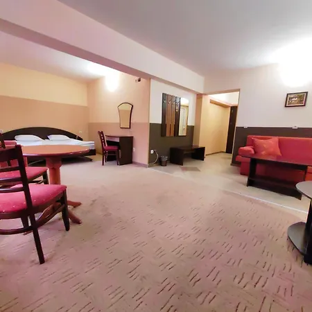 Hotel Akvaya