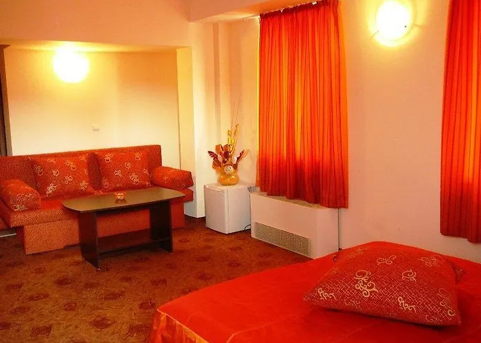 Akvaya 3* וליקו טורנובו